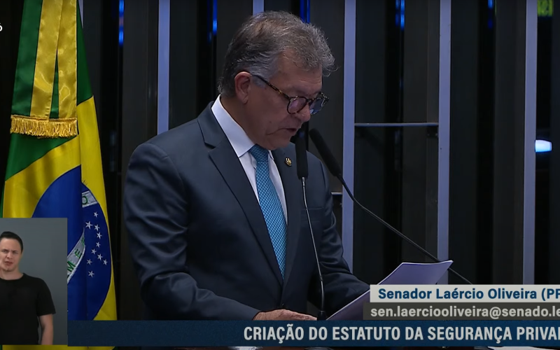 Fonte: Senador Laércio na votação no senado federal | TV SENADO